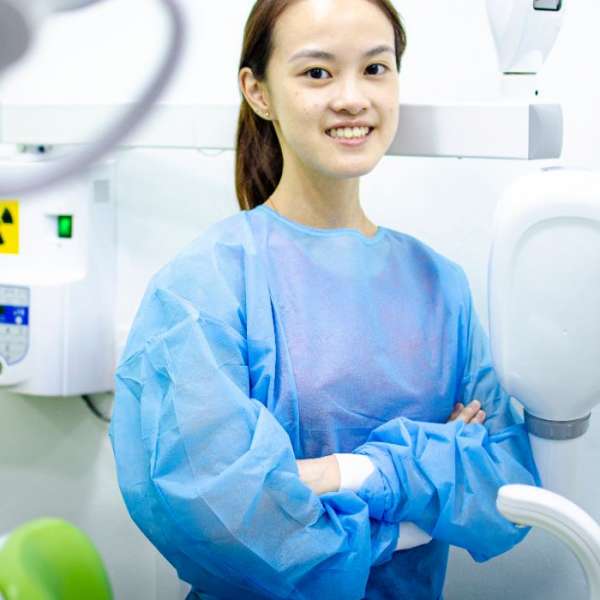 Dr Felicia Tan of Greenlife Dental Yew Tee and Clementi Greenlife Dentist Dr Felicia Tan